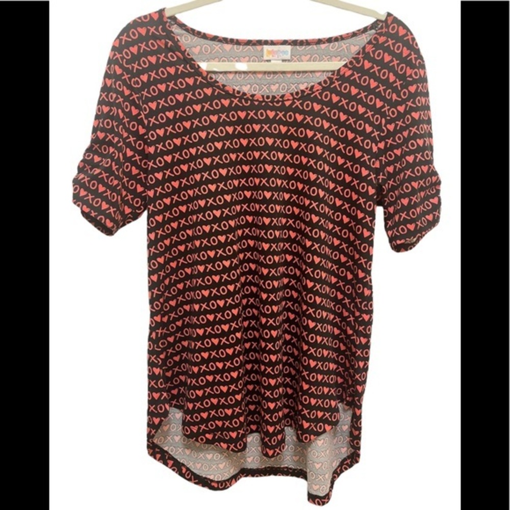 LuLaRoe Hugs and Kisses Top Size M NWOT